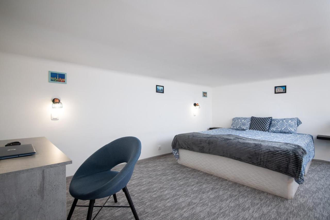 Astoria Blue Apartment Budapest Bagian luar foto