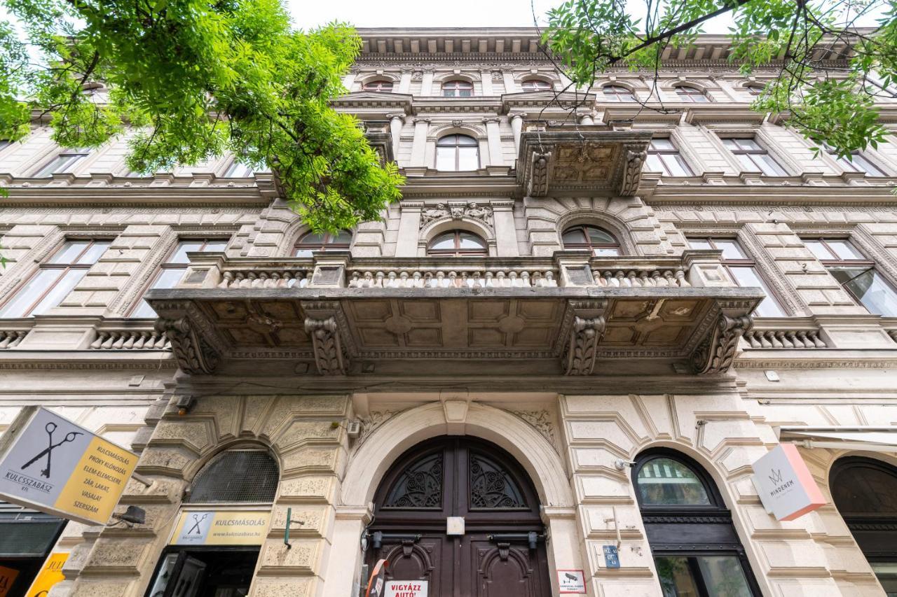 Astoria Blue Apartment Budapest Bagian luar foto