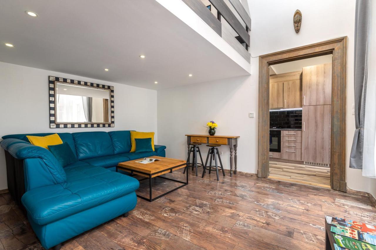 Astoria Blue Apartment Budapest Bagian luar foto